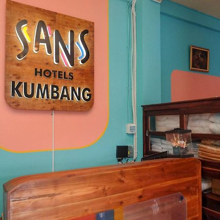 Sans Hotel Kumbang Yogyakarta By Reddoorz Zewnętrze zdjęcie