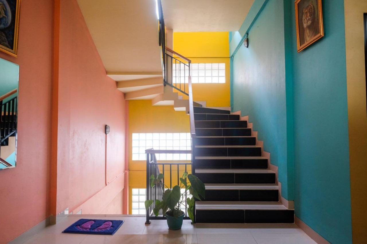 Sans Hotel Kumbang Yogyakarta By Reddoorz Zewnętrze zdjęcie