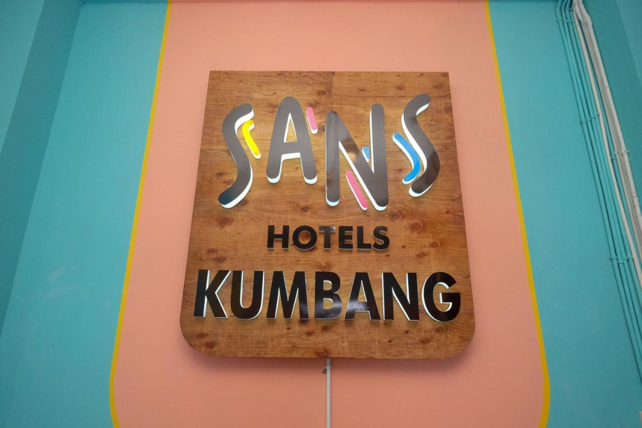 Sans Hotel Kumbang Yogyakarta By Reddoorz Zewnętrze zdjęcie