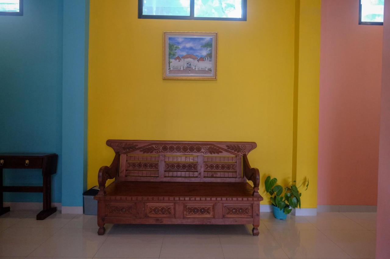 Sans Hotel Kumbang Yogyakarta By Reddoorz Zewnętrze zdjęcie