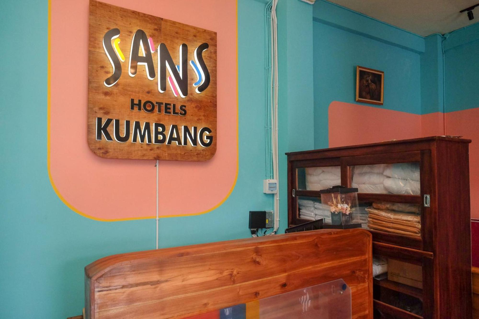 Sans Hotel Kumbang Yogyakarta By Reddoorz Zewnętrze zdjęcie